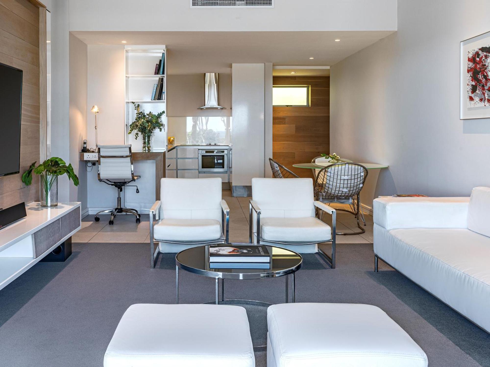 South Beach Camps Bay Boutique Hotel Kapské Město Exteriér fotografie A suite at the W