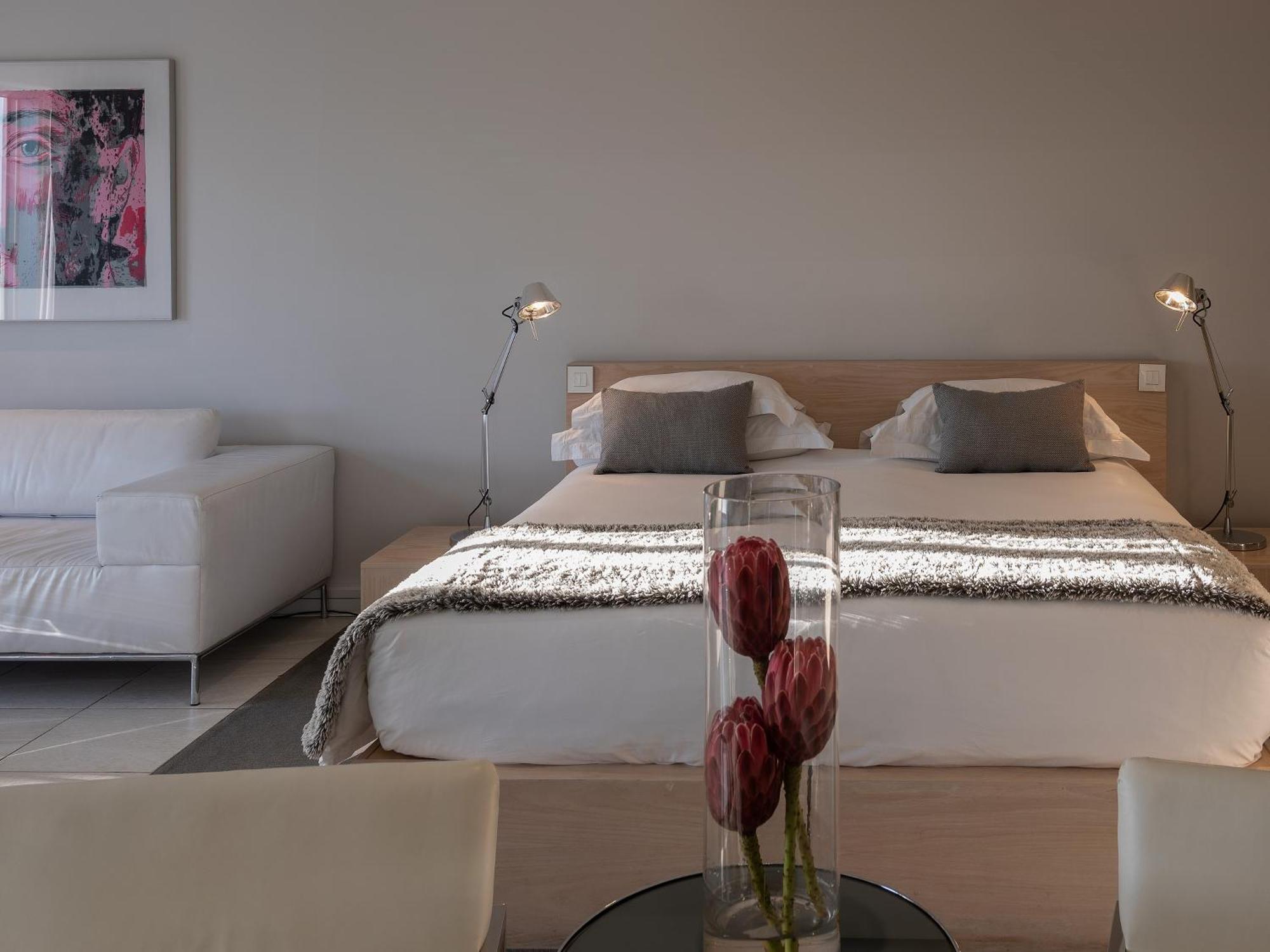 South Beach Camps Bay Boutique Hotel Kapské Město Pokoj fotografie A bedroom at the hotel