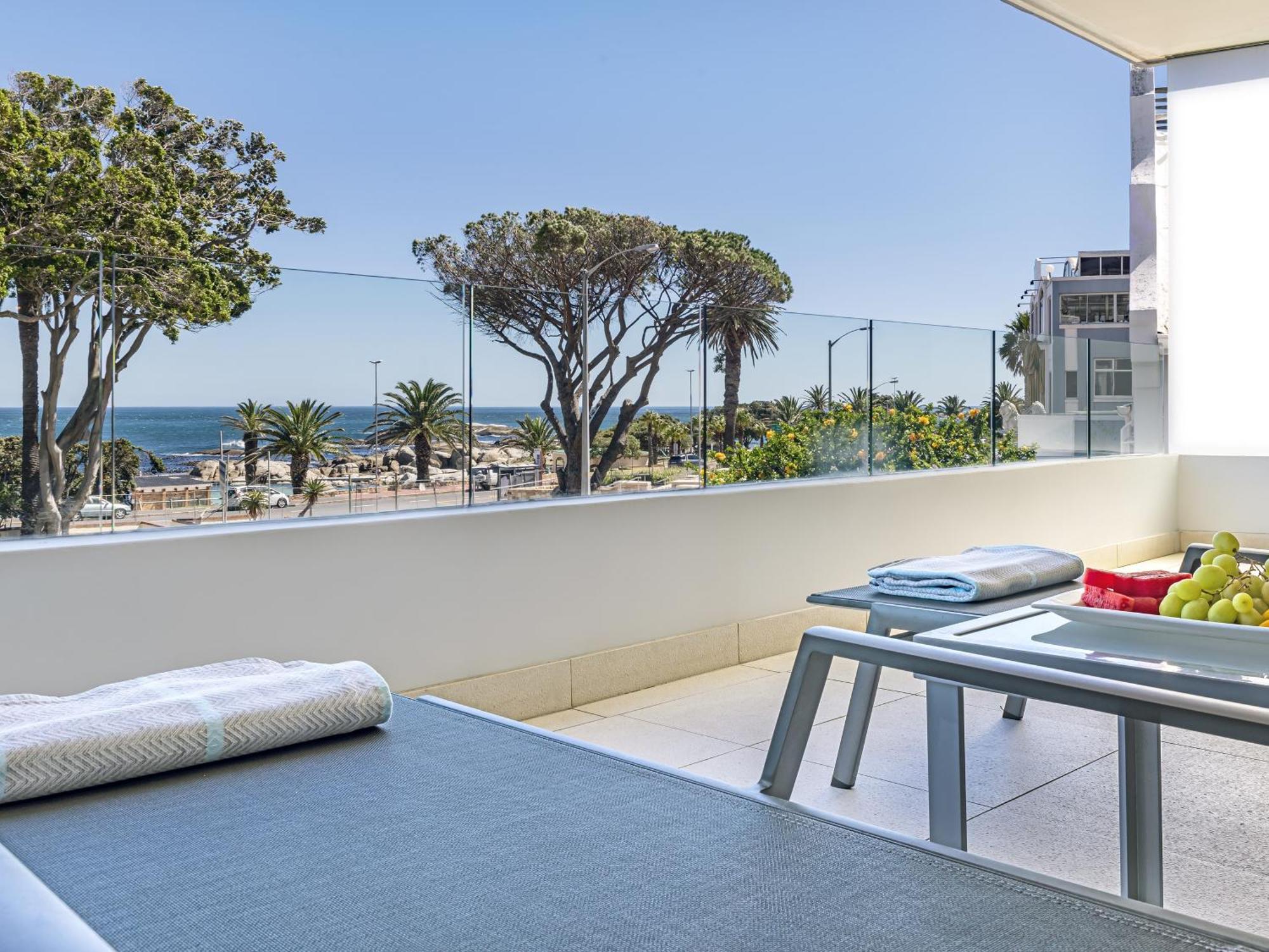 South Beach Camps Bay Boutique Hotel Kapské Město Exteriér fotografie View from the hotel